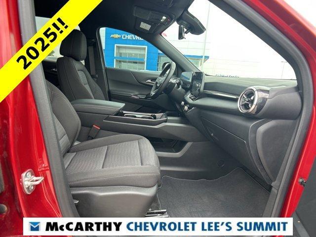 used 2025 Chevrolet Equinox car, priced at $31,900