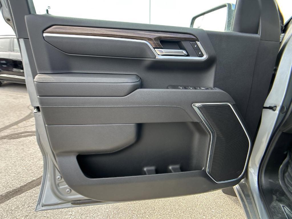 new 2025 Chevrolet Silverado 1500 car, priced at $49,120
