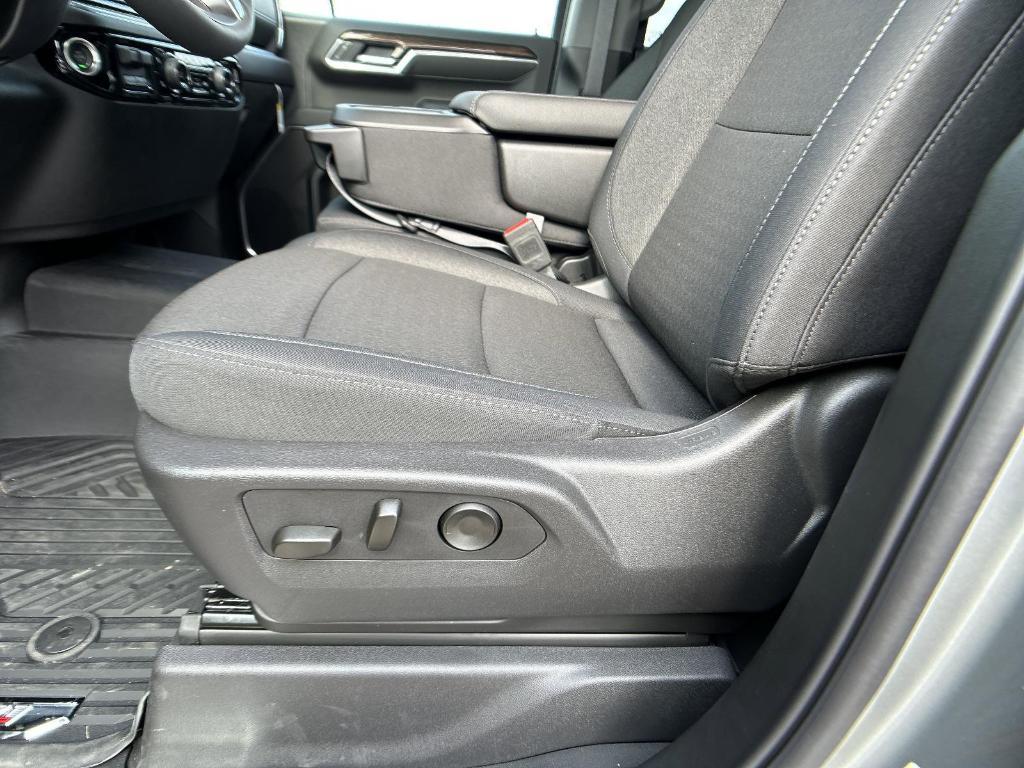 new 2025 Chevrolet Silverado 1500 car, priced at $49,120