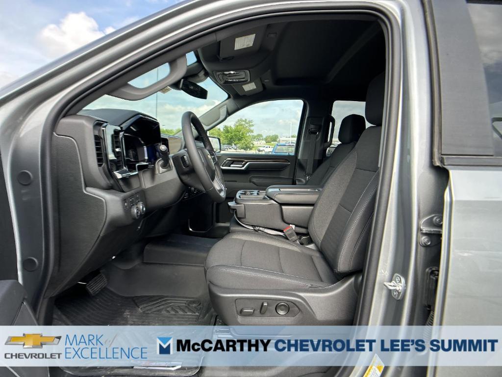 new 2025 Chevrolet Silverado 1500 car, priced at $49,620