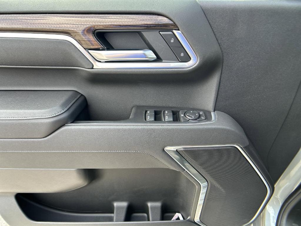 new 2025 Chevrolet Silverado 1500 car, priced at $49,120