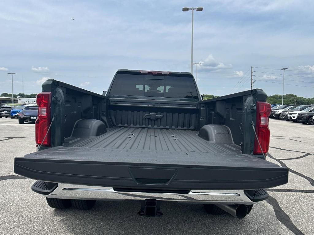 new 2025 Chevrolet Silverado 3500 car, priced at $86,410