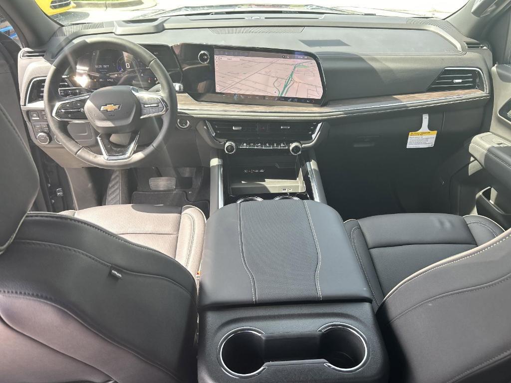 new 2025 Chevrolet Suburban car, priced at $78,595