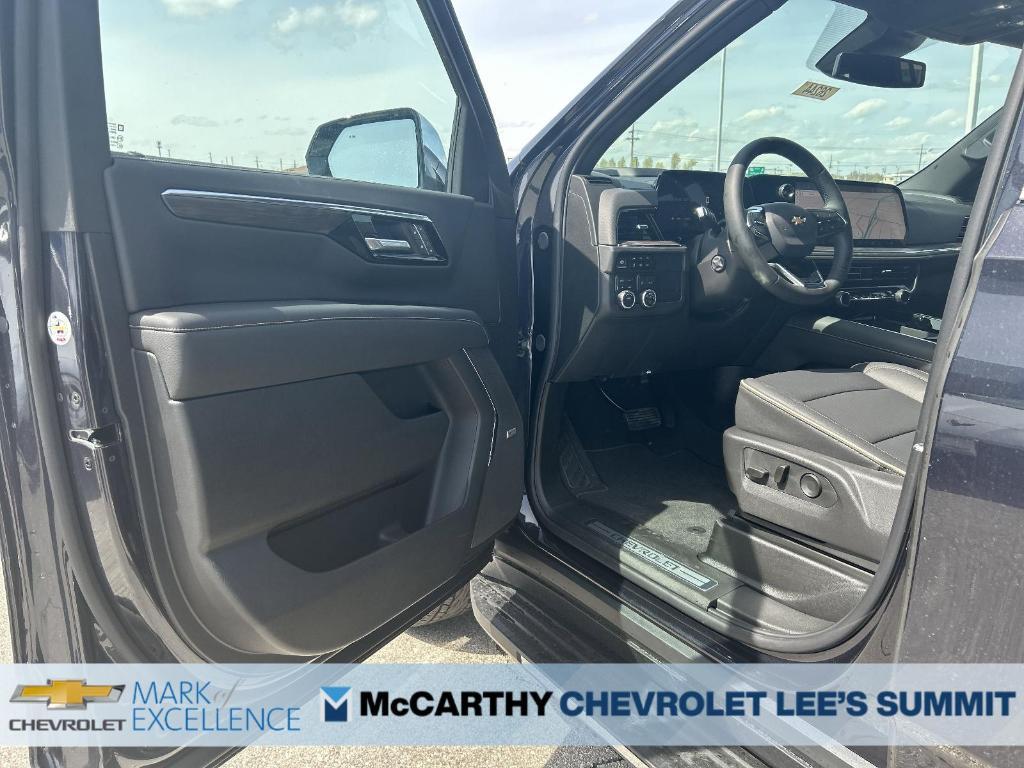 new 2025 Chevrolet Suburban car, priced at $80,590