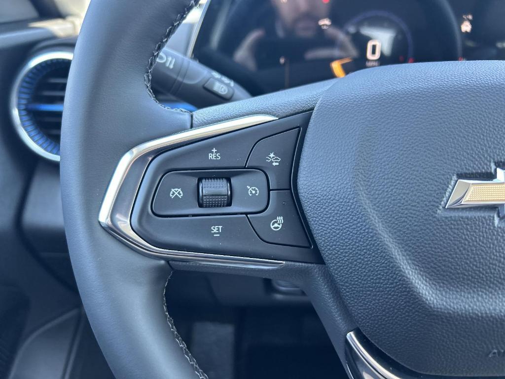 new 2025 Chevrolet Trax car, priced at $25,385