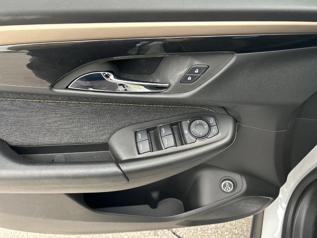 new 2025 Chevrolet TrailBlazer car, priced at $29,230