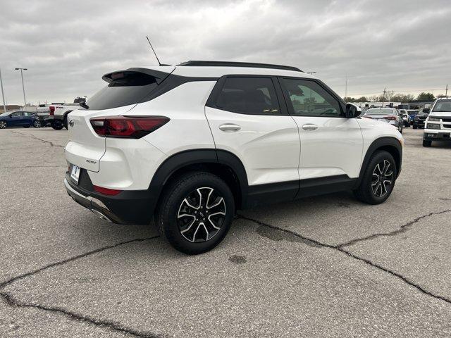 new 2025 Chevrolet TrailBlazer car, priced at $29,730