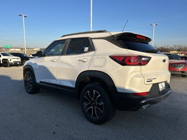 new 2025 Chevrolet TrailBlazer car, priced at $28,107