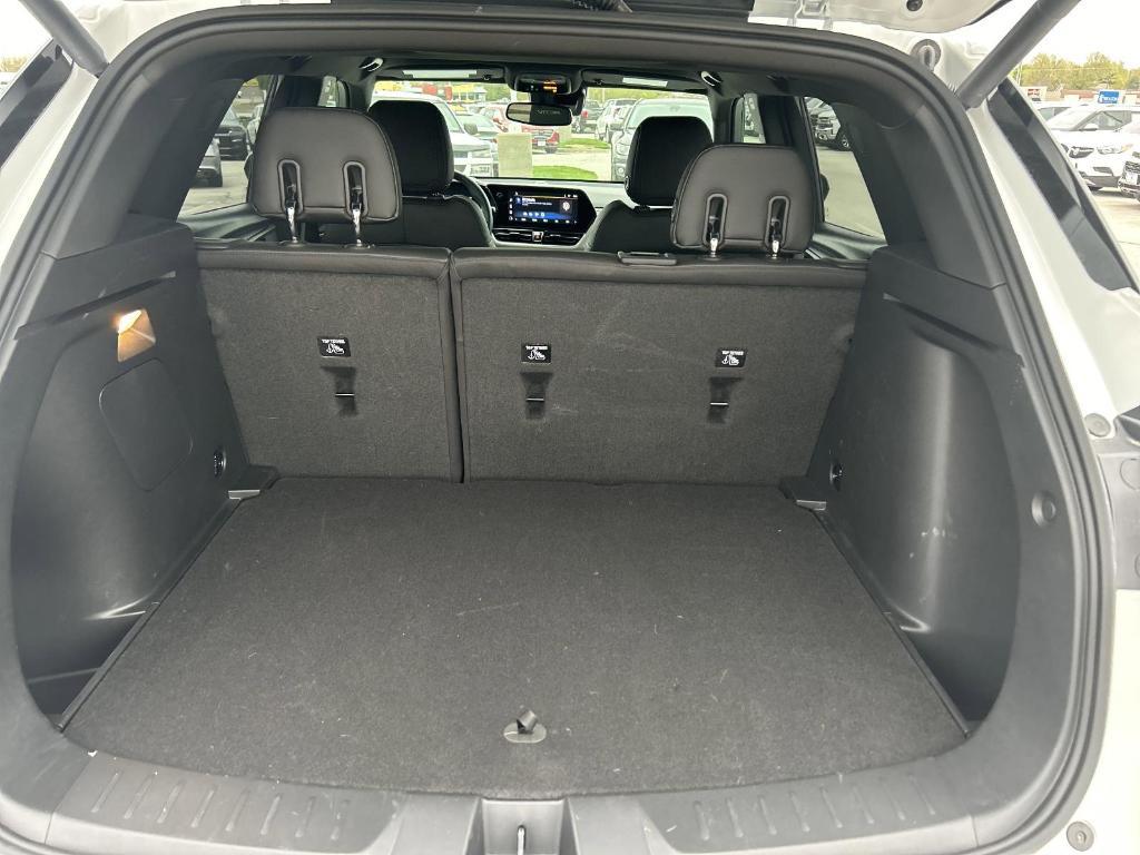 new 2025 Chevrolet TrailBlazer car, priced at $29,230