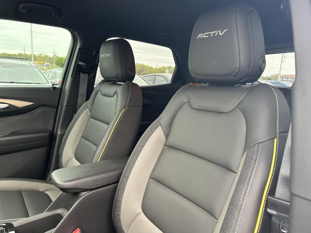 new 2025 Chevrolet TrailBlazer car, priced at $29,230