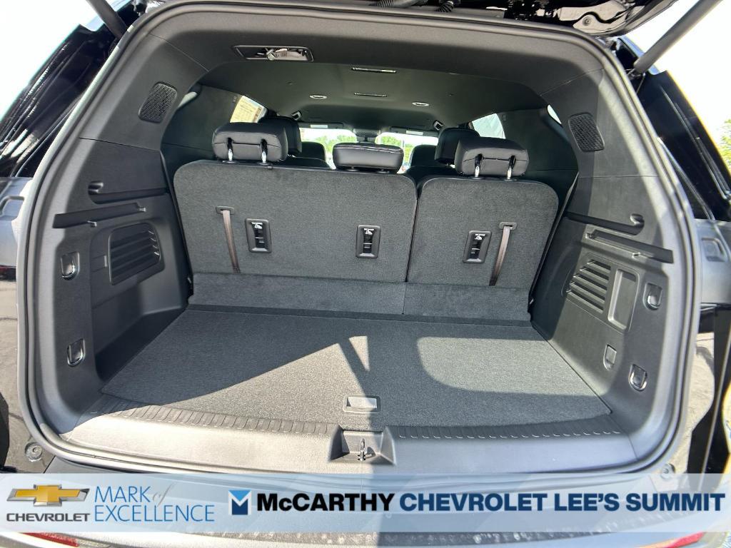 new 2025 Chevrolet Traverse car, priced at $44,545