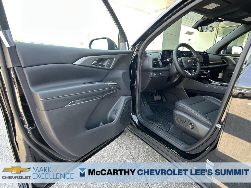 new 2025 Chevrolet Traverse car, priced at $44,545