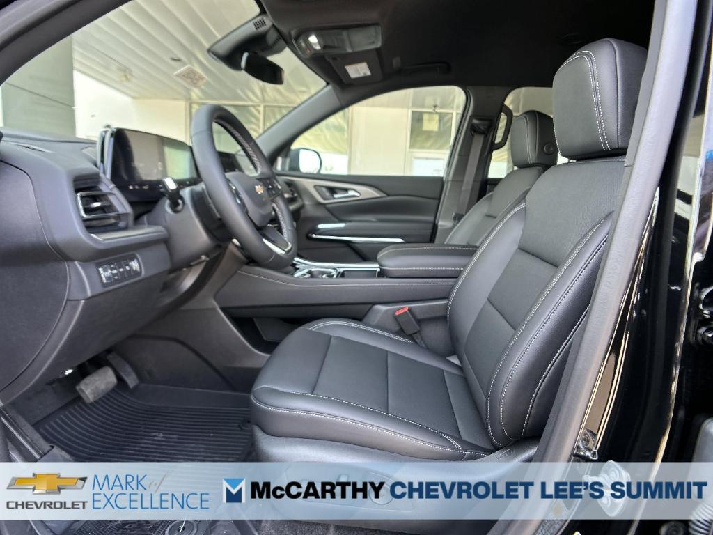 new 2025 Chevrolet Traverse car, priced at $44,545