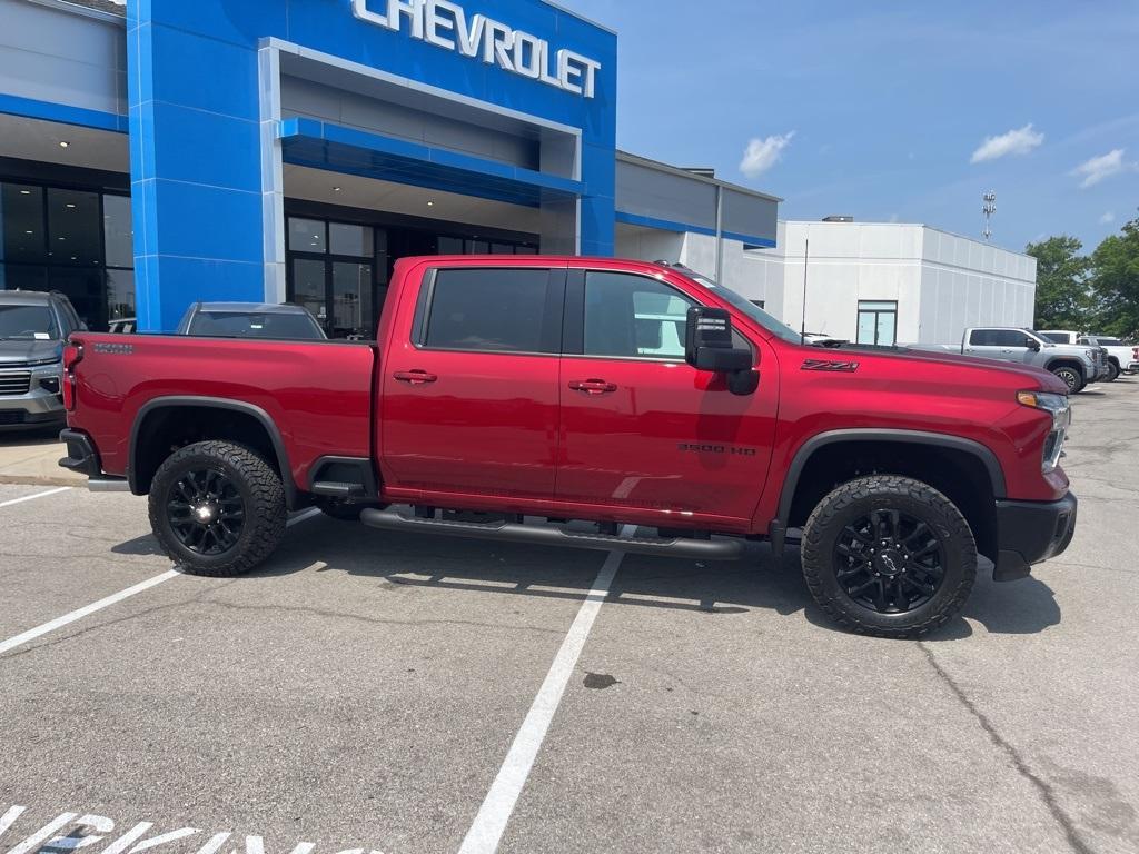 new 2025 Chevrolet Silverado 3500 car