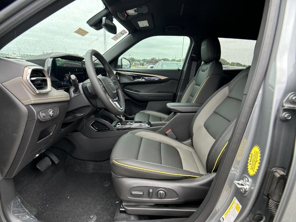 new 2025 Chevrolet TrailBlazer car, priced at $28,835