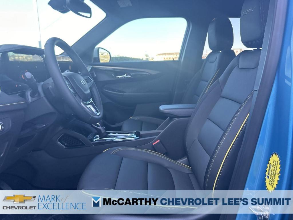new 2025 Chevrolet TrailBlazer car, priced at $27,615