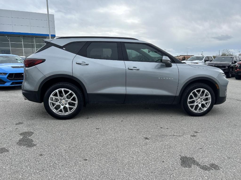 new 2025 Chevrolet Blazer car, priced at $35,060