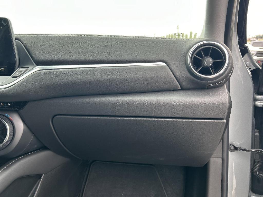 new 2025 Chevrolet Blazer car, priced at $35,060