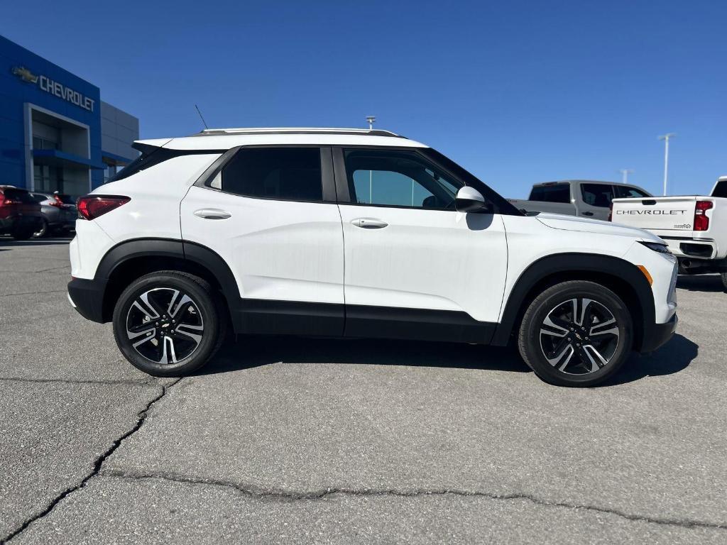new 2025 Chevrolet TrailBlazer car, priced at $26,720