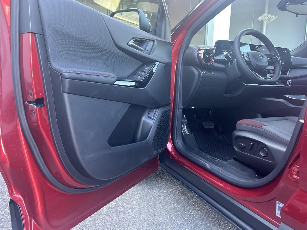 new 2025 Chevrolet Equinox car, priced at $34,590
