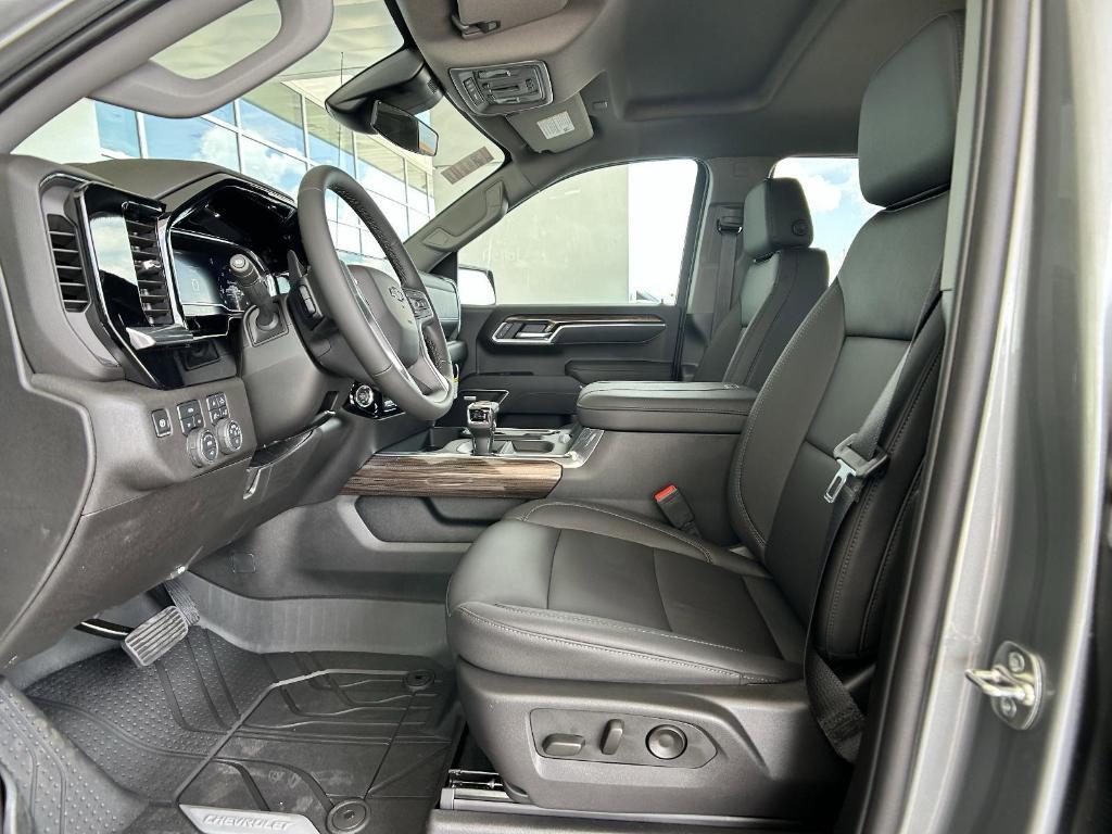 new 2025 Chevrolet Silverado 1500 car