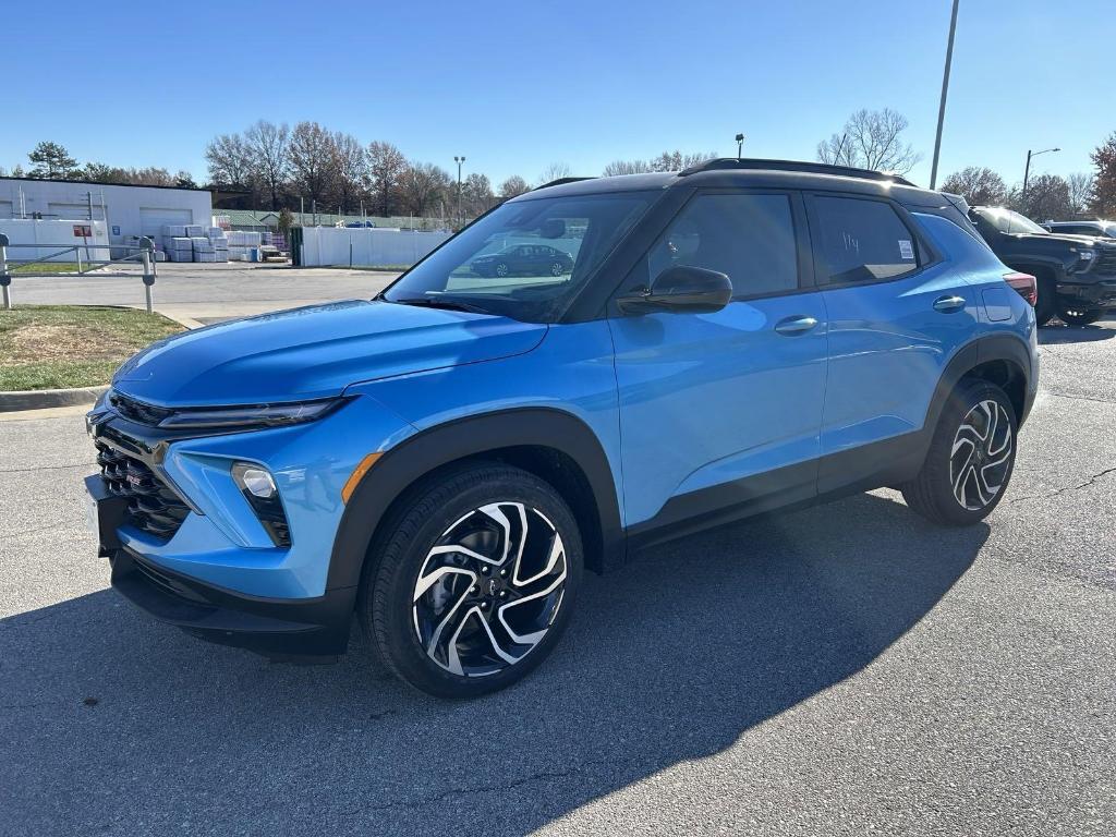 new 2025 Chevrolet TrailBlazer car, priced at $30,225