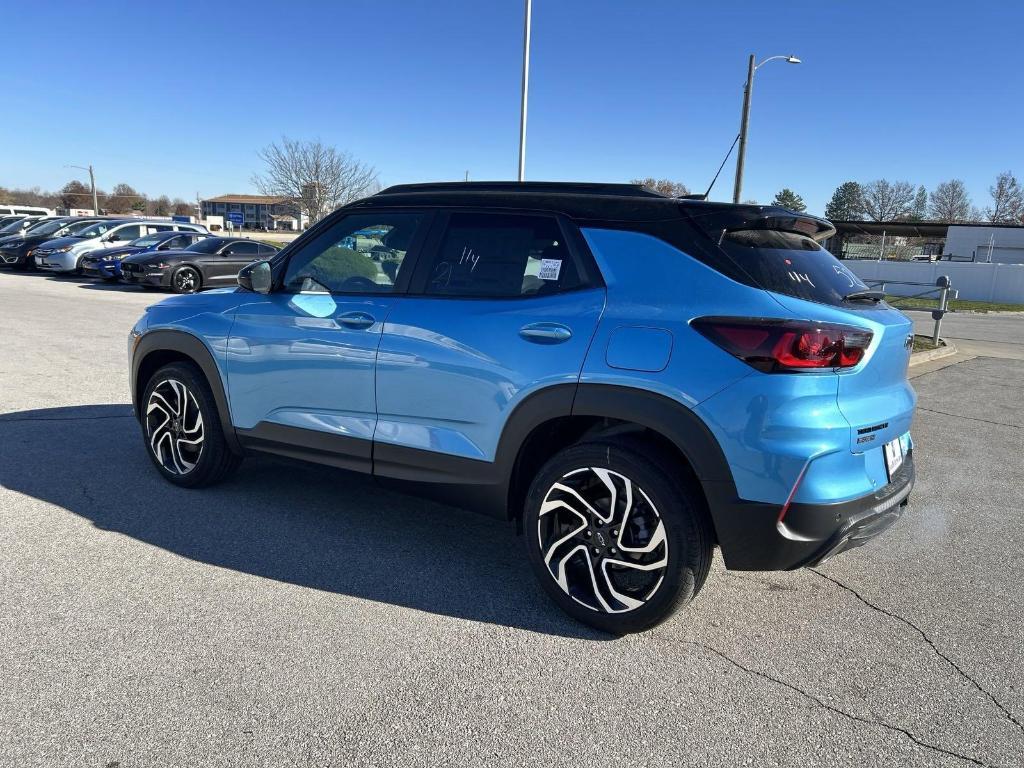 new 2025 Chevrolet TrailBlazer car, priced at $30,225