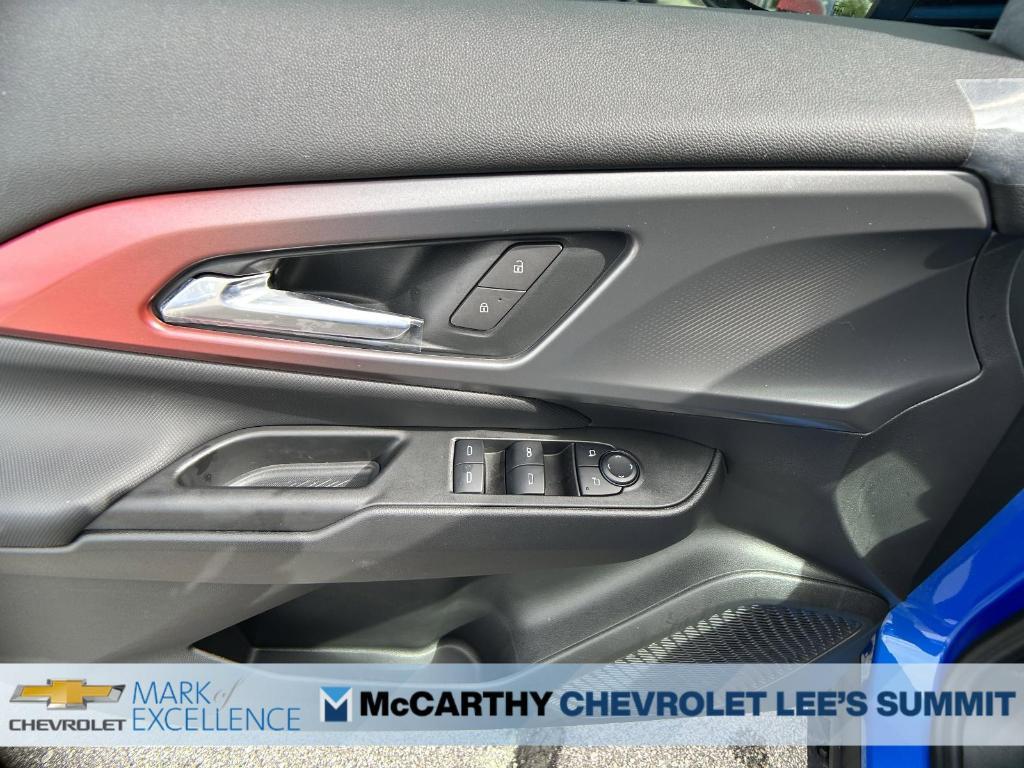 new 2025 Chevrolet Equinox EV car, priced at $33,840