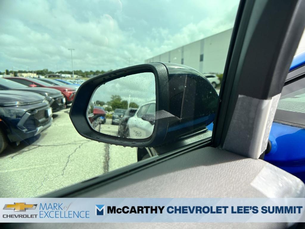 new 2025 Chevrolet Equinox EV car, priced at $33,840
