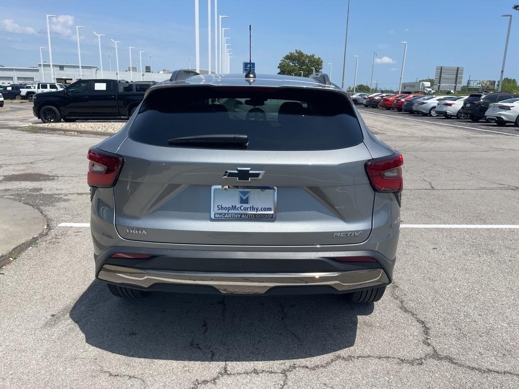 new 2025 Chevrolet Trax car