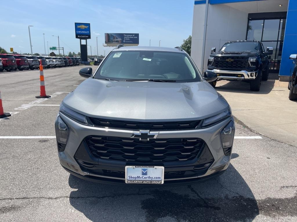 new 2025 Chevrolet Trax car