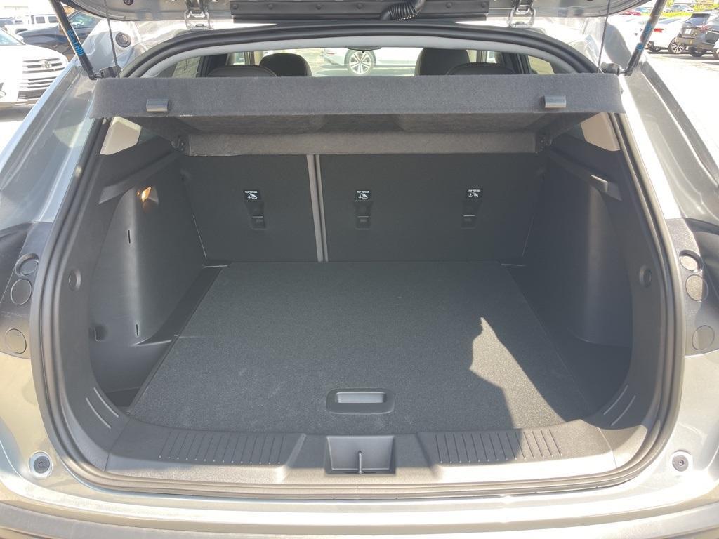 new 2025 Chevrolet Trax car