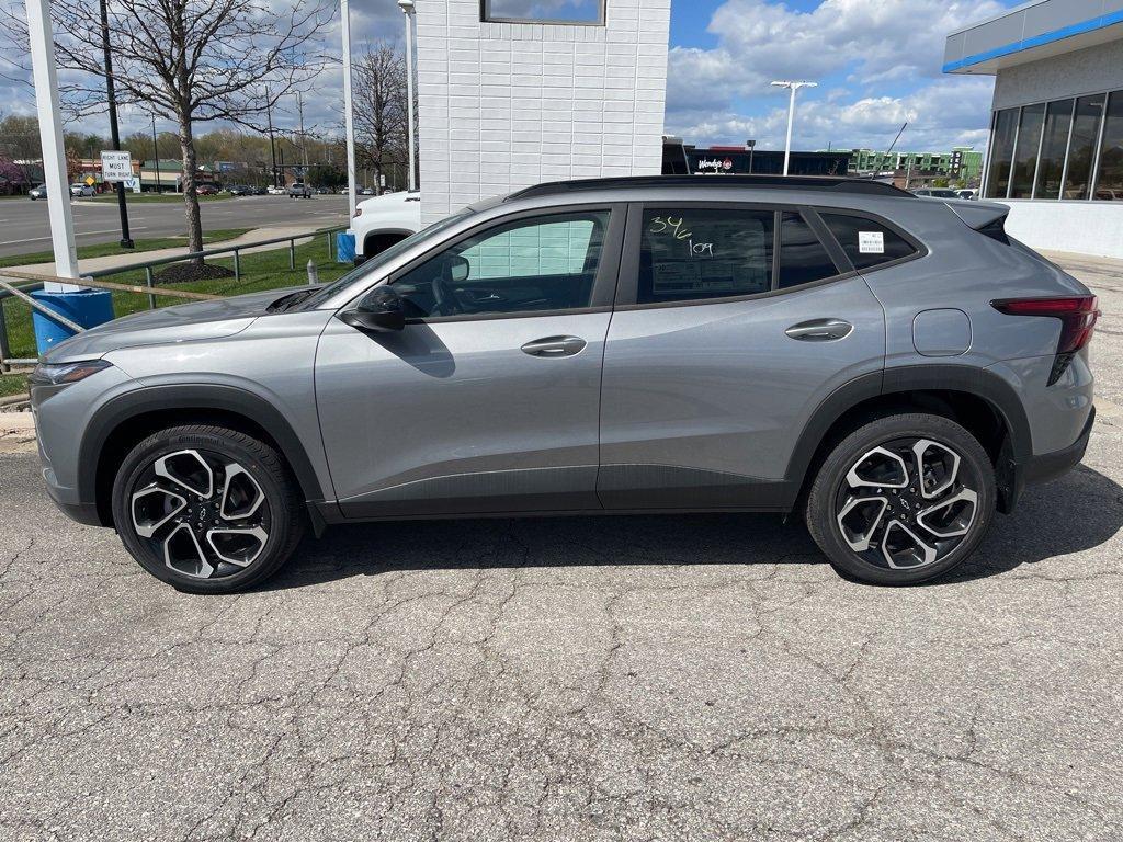 new 2025 Chevrolet Trax car, priced at $27,825