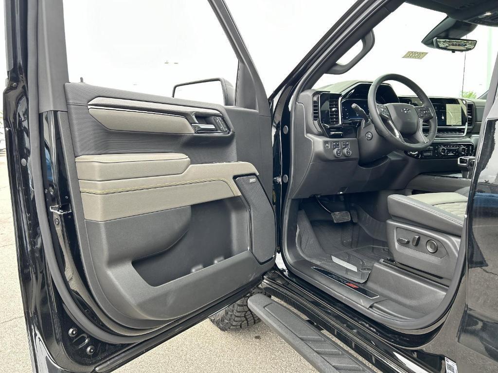 new 2025 Chevrolet Silverado 1500 car, priced at $72,920