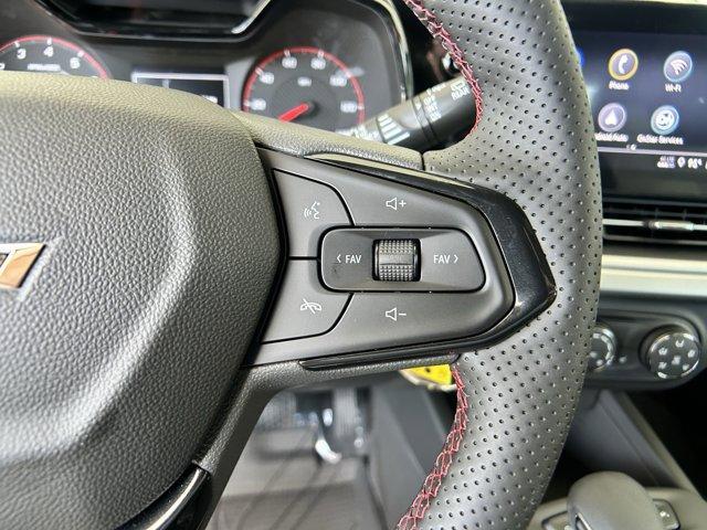 new 2025 Chevrolet Trax car