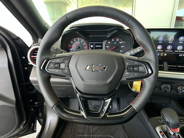 new 2025 Chevrolet Trax car