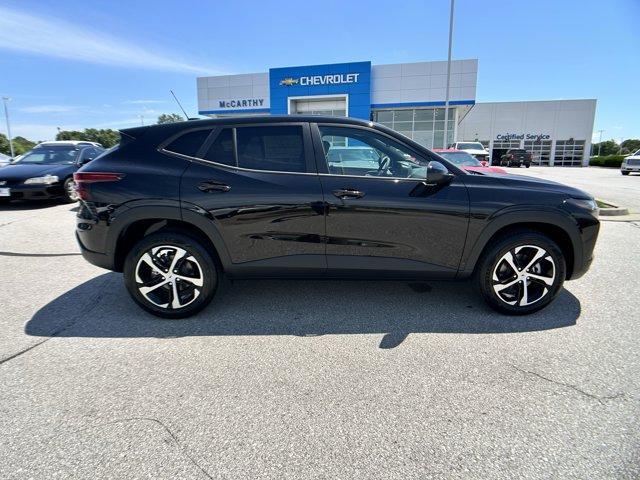 new 2025 Chevrolet Trax car