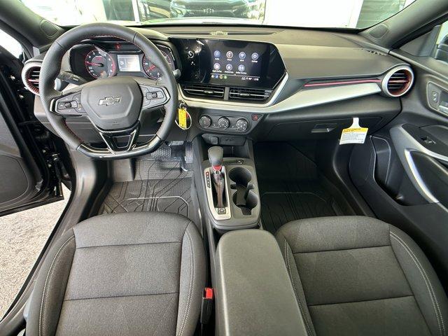 new 2025 Chevrolet Trax car
