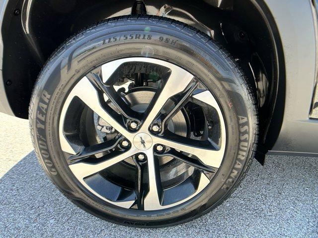 new 2025 Chevrolet Trax car
