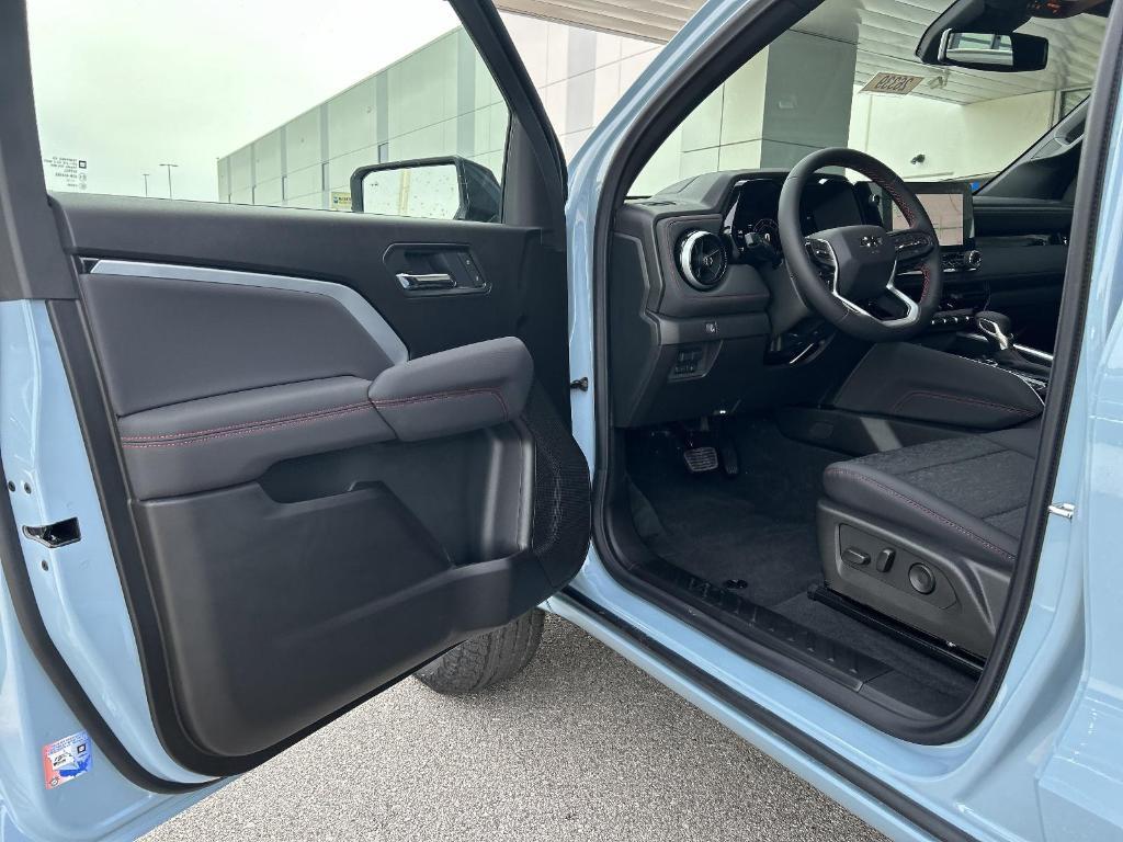 new 2025 Chevrolet Colorado car, priced at $47,160