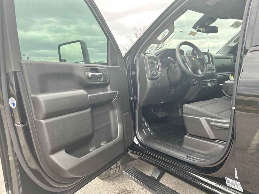 new 2025 Chevrolet Silverado 2500 car, priced at $54,650