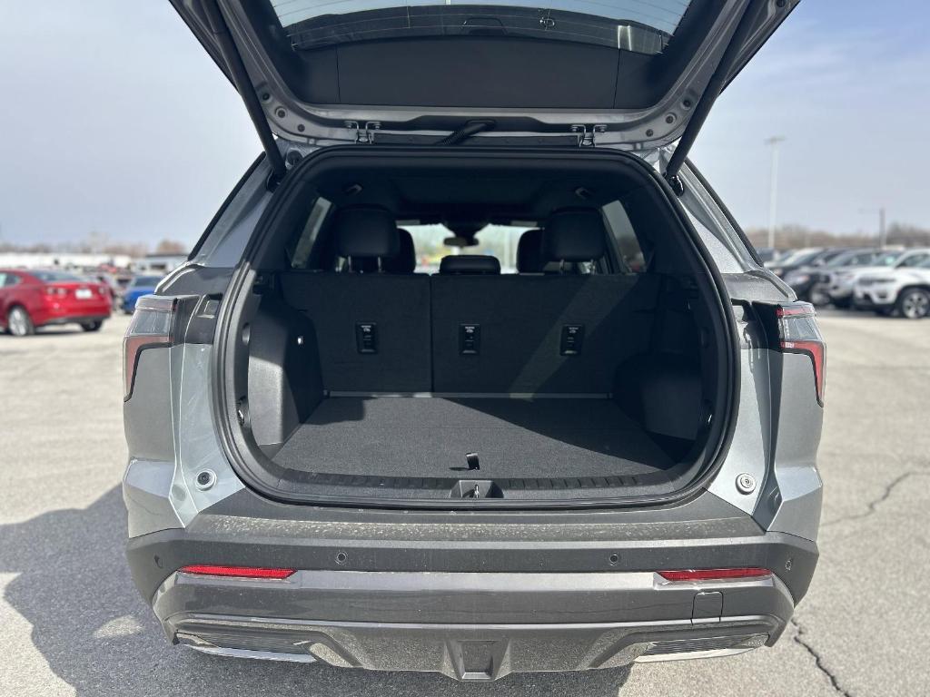 new 2025 Chevrolet Equinox car, priced at $35,090