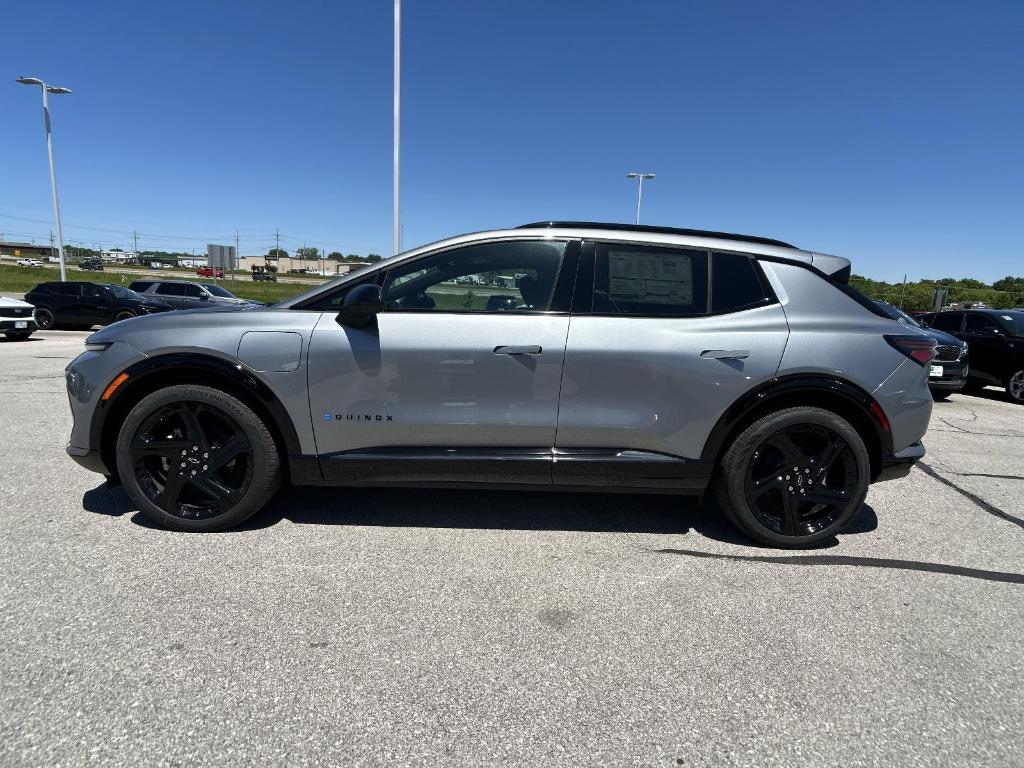 new 2025 Chevrolet Equinox EV car, priced at $32,590
