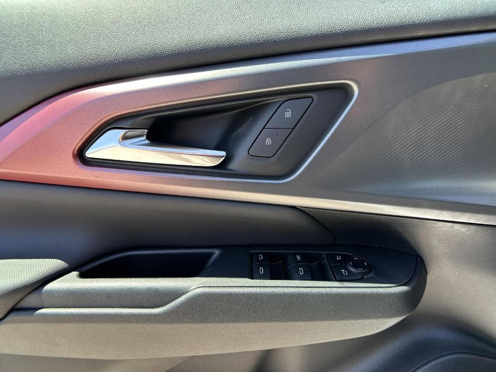 new 2025 Chevrolet Equinox EV car, priced at $32,590