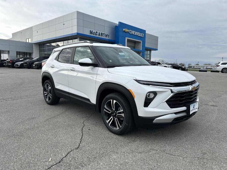 new 2025 Chevrolet TrailBlazer car, priced at $27,075