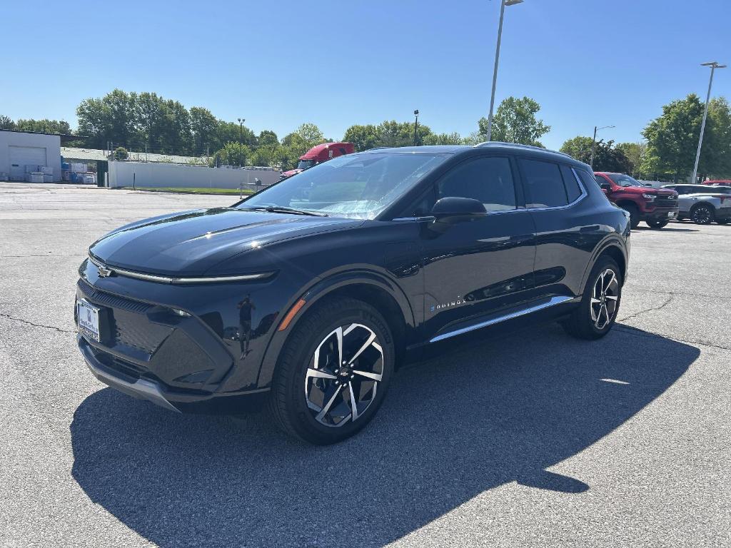 new 2025 Chevrolet Equinox EV car, priced at $33,845