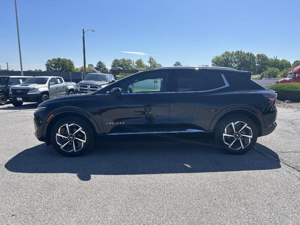 new 2025 Chevrolet Equinox EV car, priced at $33,845