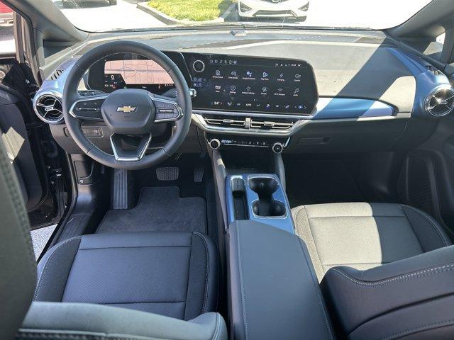 new 2025 Chevrolet Equinox EV car