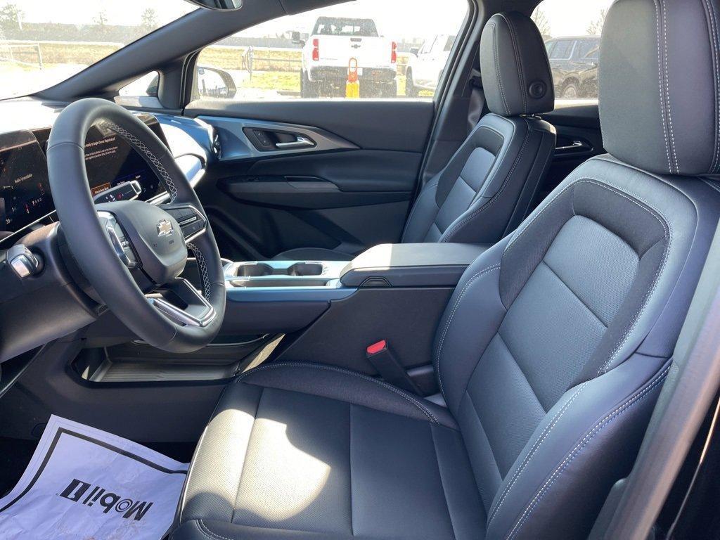 new 2025 Chevrolet Equinox EV car