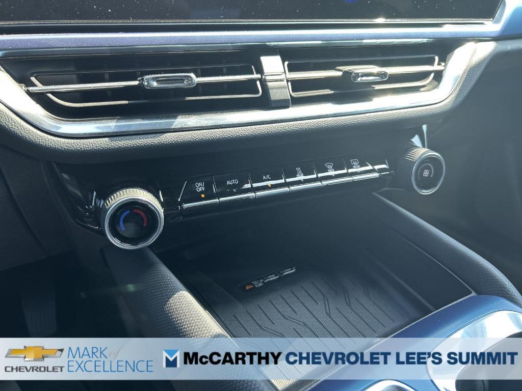 new 2025 Chevrolet Equinox EV car, priced at $33,845